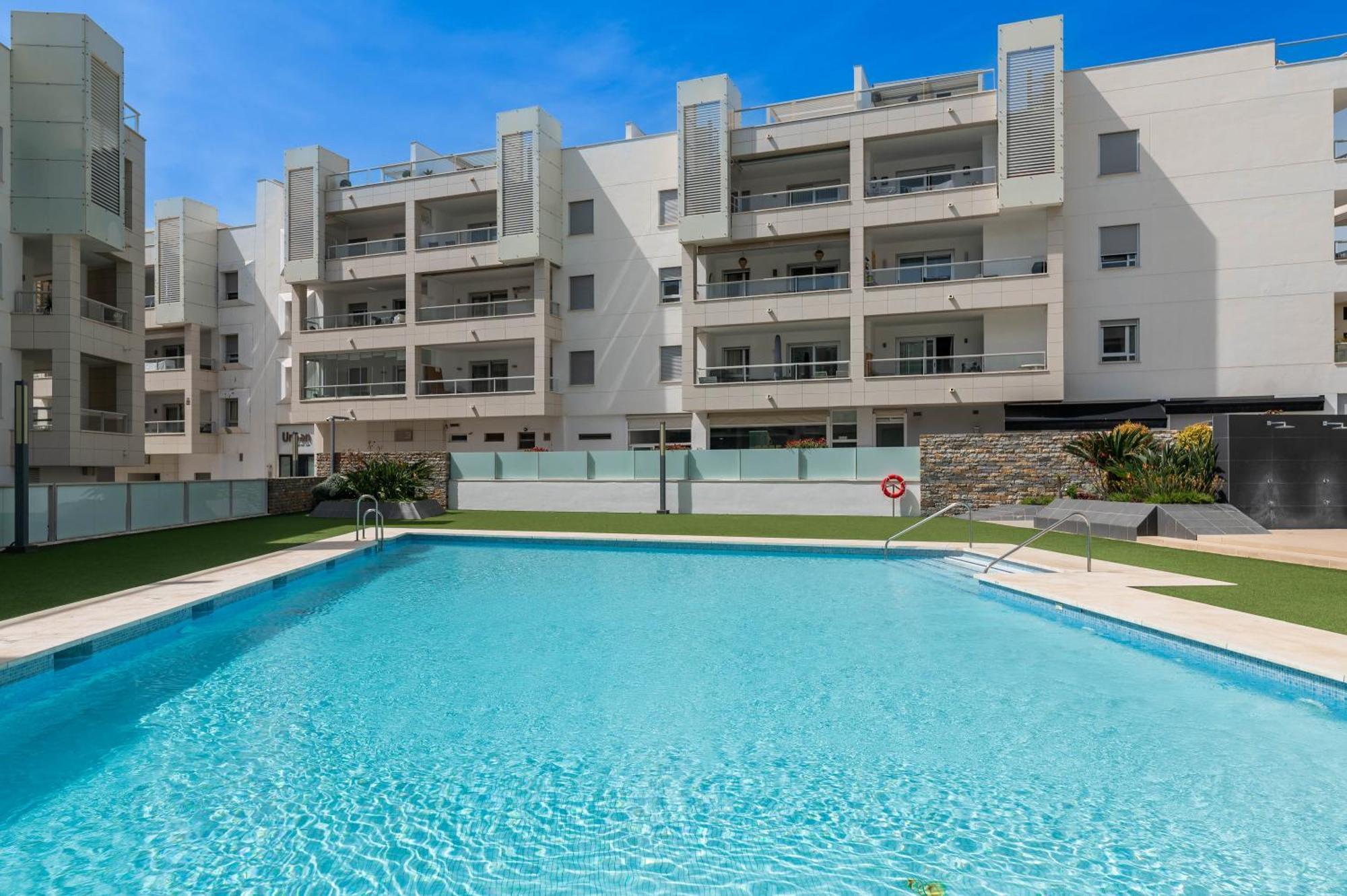 Two-Bedroom Deluxe Apartment with Garden View