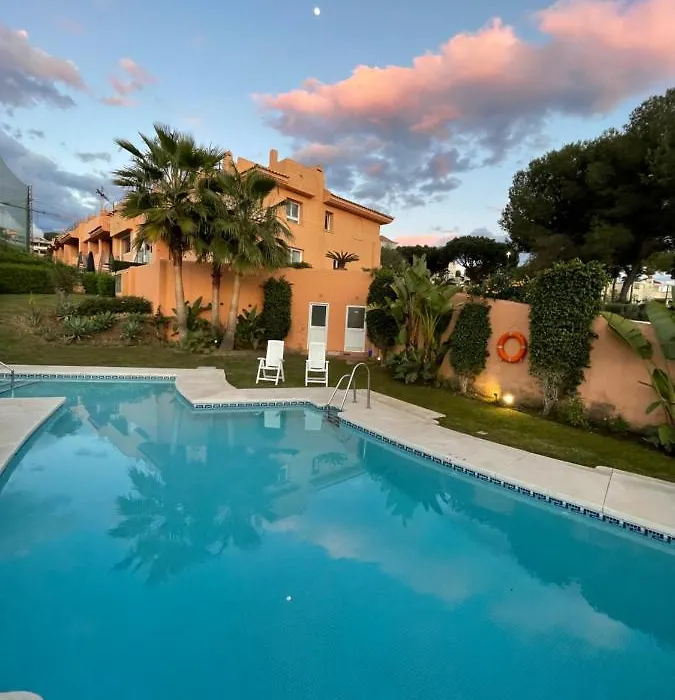 Marbella Deluxe Rooms In Royal Cabopino Townhouse-1
