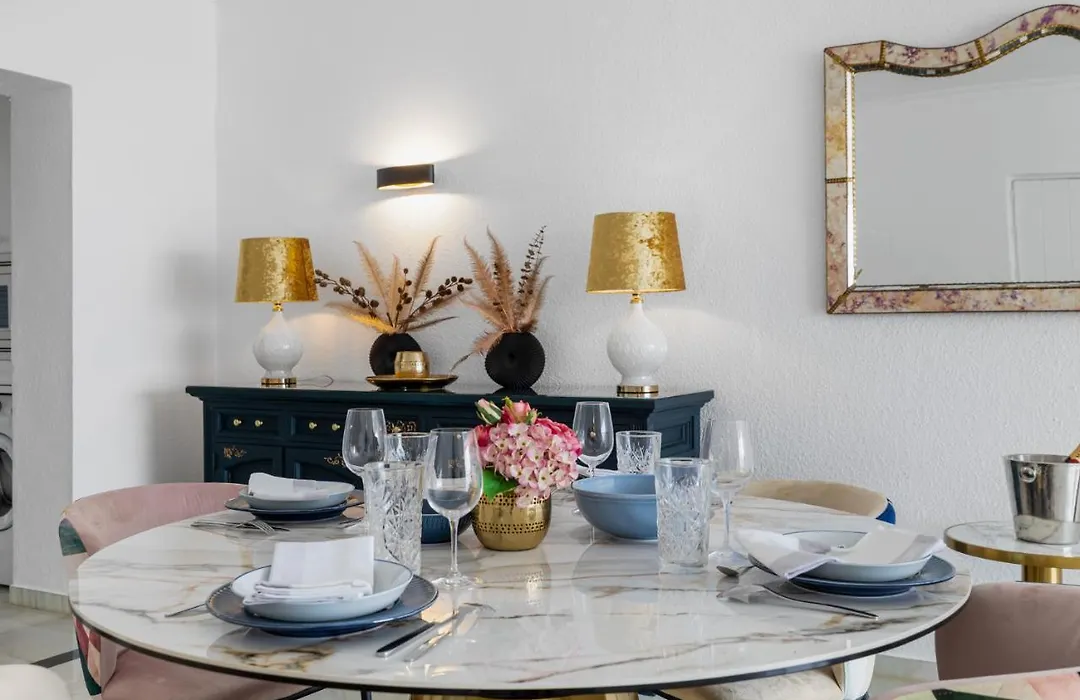 Luxurious Frontline Penthouse In Puerto Banus-1