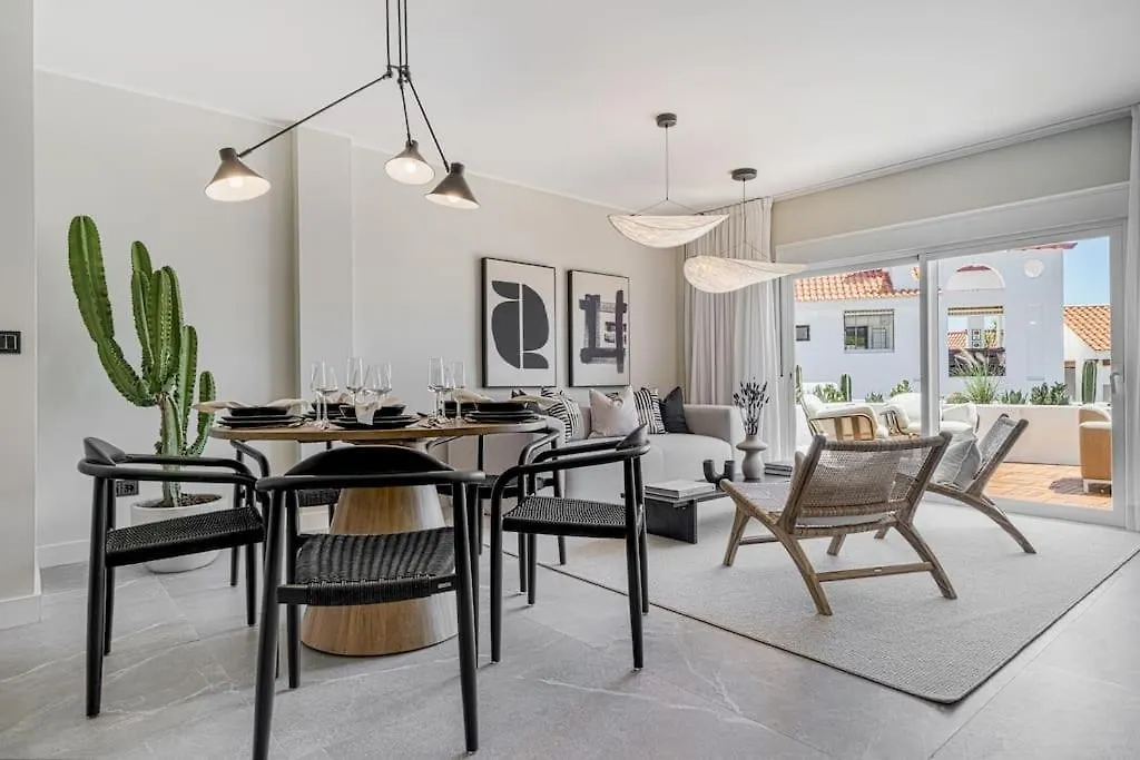 Super Stylish Apartment In Fantastic Location-1
