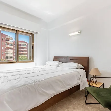 Amazing 2 Bedrooms Apartment In Marbella Centre-3