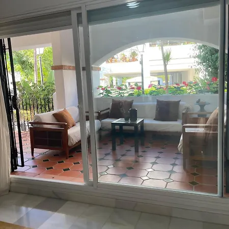 Solguest Apt A 7 Minutos De Puerto Banus 1ª Linea Playa!!!-2