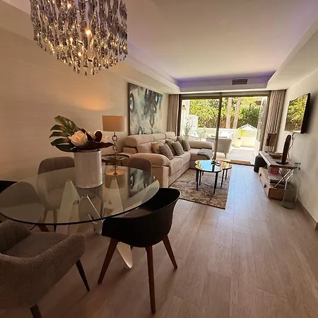 Luxury Apartment In La Isla, Puerto Banus-2
