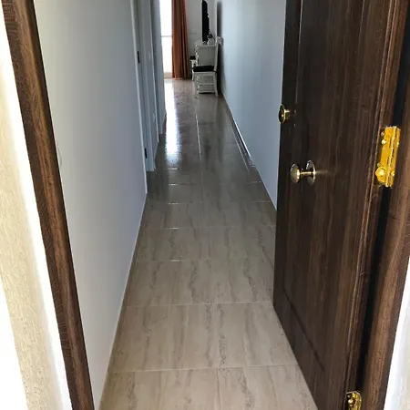 Apartamento 4-2, Edificio Eden Roc I-2