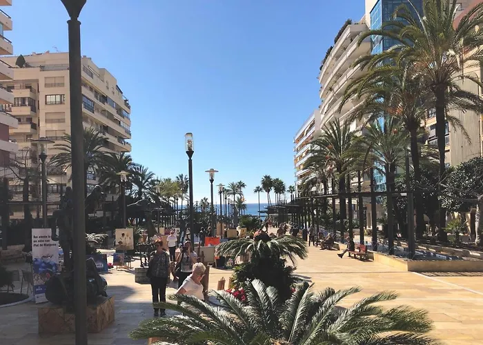 Beach Front Apartment-1St Line Marbella