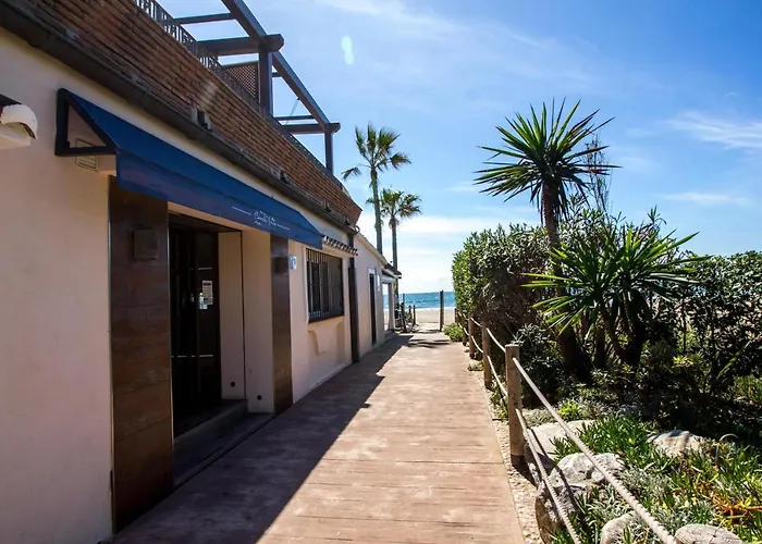 Perfectly Located Beachside Apartment In Elviria Marbella