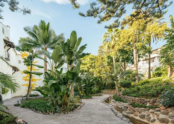 Puente Romano Beach Suites - Private Apartaments Marbella