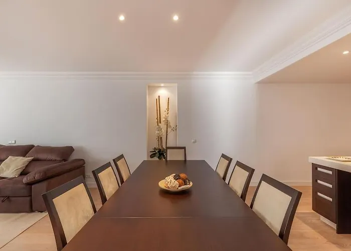 Bright Elegant 3Bdr Apartment In Puerto Banus Marbella