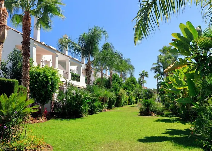 Unique Townhouse In Front Of Puerto Banus Apartment Marbella
