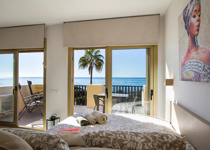 Beach Front Studio In Elviria Marbella