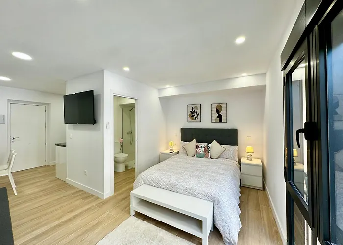 Amazing Seaside Studio By Eaw Homes Marbella