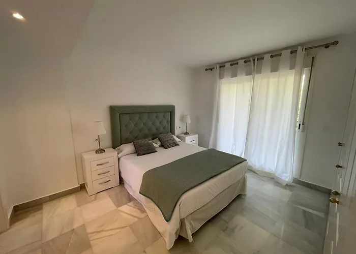 Apartamentos Naranjos Del Sol Marbella
