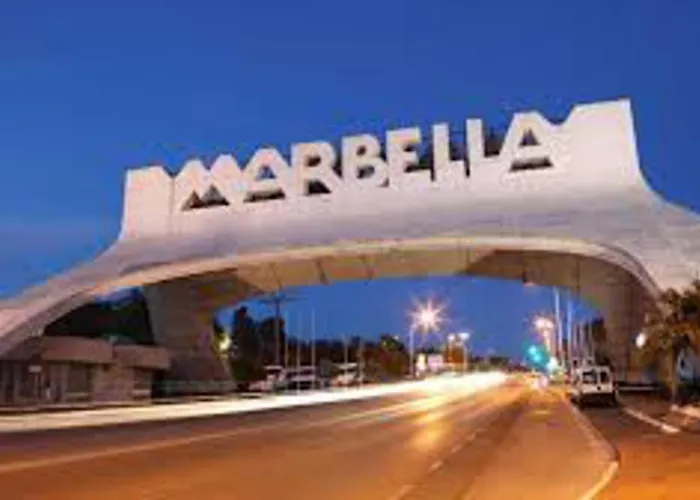 Luxurious Apartment In Puerto Banus Marbella