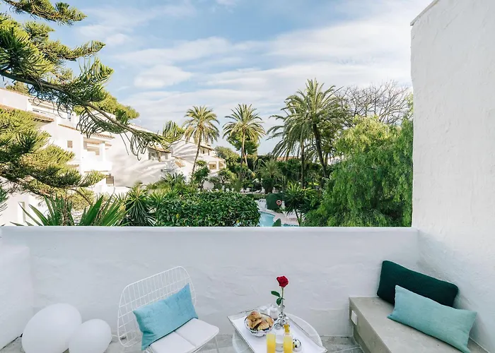 Puente Romano Beach Suites - Private Apartaments Marbella