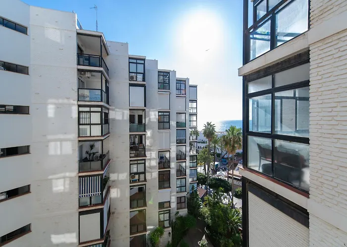 1St Line Paseo Maritimo En El Puerto Deportivo De Marbella Apartment