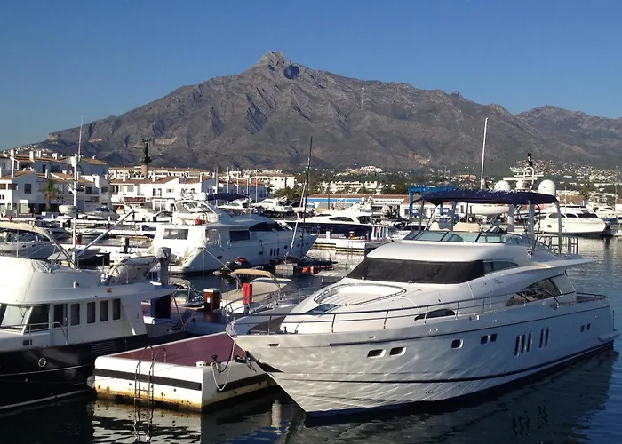 Banus Elegant Modern Studio Marbella