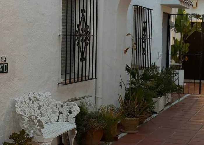Chic Marina Gem Puerto Banus Apartment Marbella