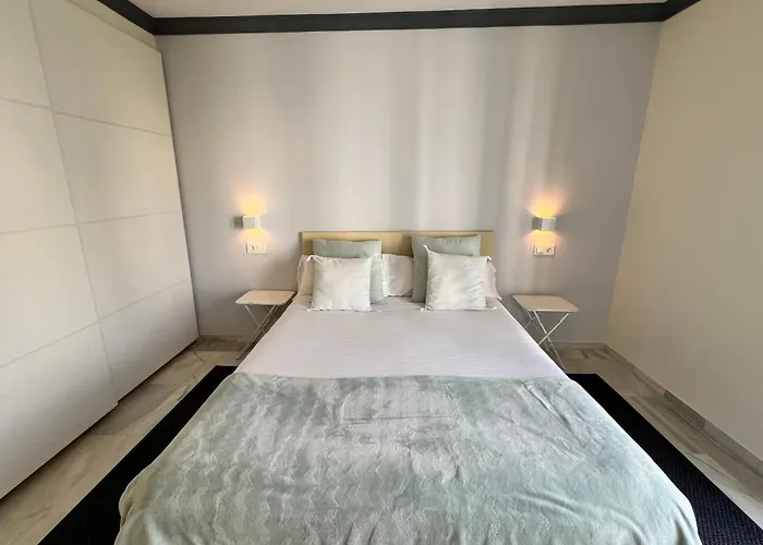 Jardines Del Puerto Apartment For Up To 6, Totally Refurbished 2025, Gardens, Pools, Garage, Wifi Marbella