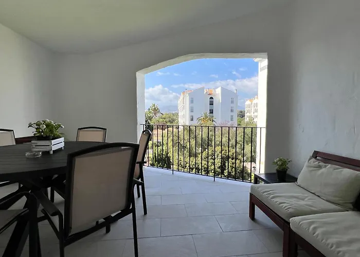 Jardines Del Puerto Apartment For Up To 6, Totally Refurbished 2025, Gardens, Pools, Garage, Wifi Marbella