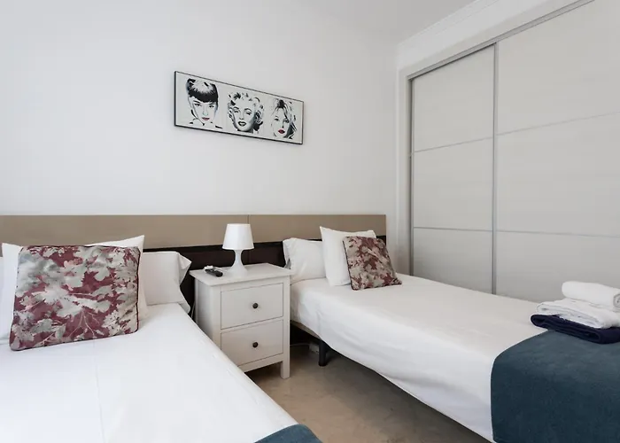 2º Mtr - Marbella Temporary Rent 3 Bedrooms Av Del Mar
