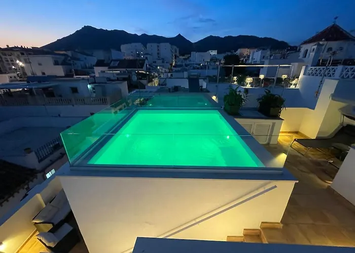 House In The Old Town Of Marbella With Private Pool And Free Parking Apartment