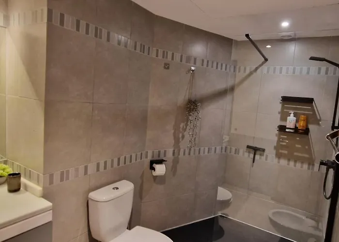 Luxe Appartement, Centrum Marbella, Vlak Aan Zee!