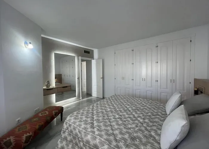 Atico Duplex Marbella Los Naranjos By Dolmengroup