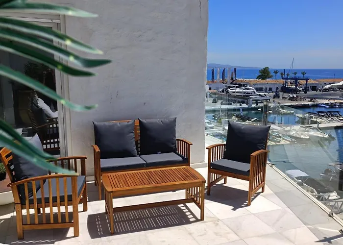 306 -Luxury Selection- Puerto Banus Marbella Front Line Penthouse Apartment