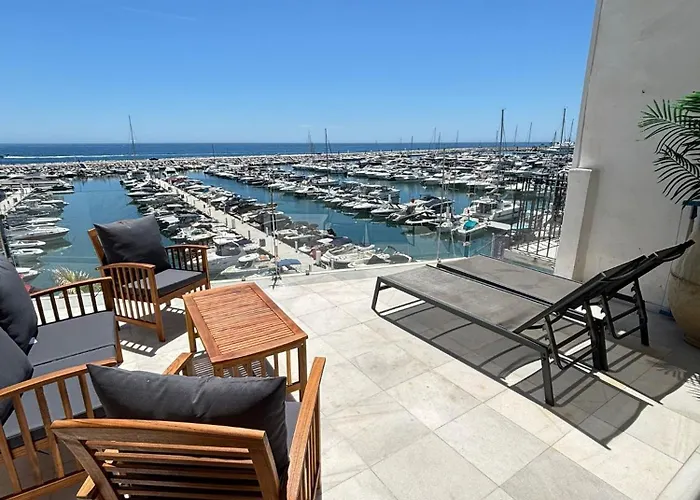 306 -Luxury Selection- Puerto Banus Marbella Front Line Penthouse Apartment