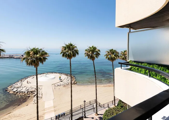 Marbella Beachfront Studio With Stunning Sea Views