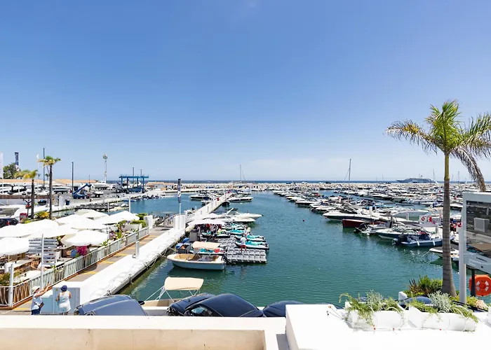 Modern Frontline Puerto Banus Apartment M2 Marbella