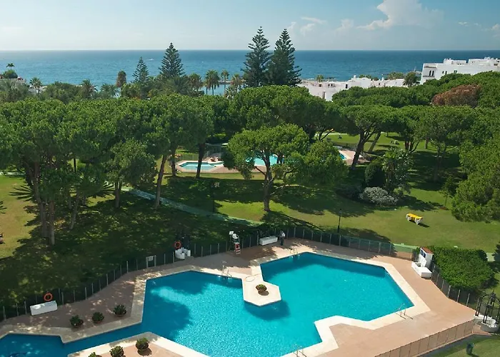 Beachside Luxury Apartment In Puerto Banus - Club Playas Del Duque Marbella