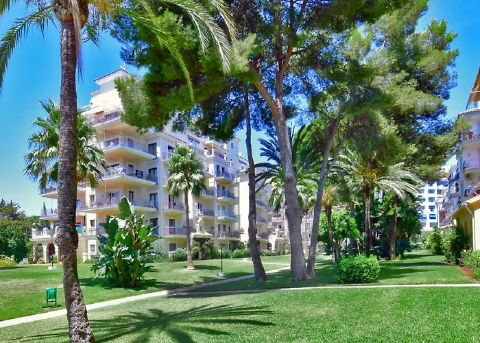Marbella Home Rentals - 3Br Beachfront Complex, Puerto Banus